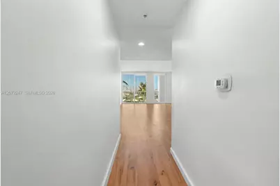 253 NE 2nd St #1007, Miami, FL 33132 - Photo 7