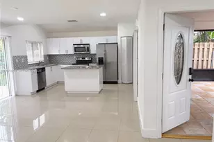 720 NW 132nd Terrace, Plantation, FL 33325 - Photo 3