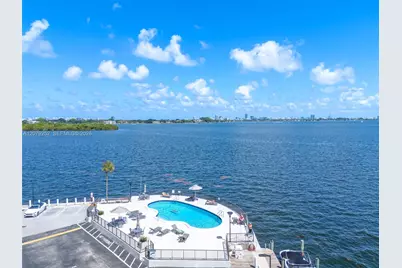 11930 N Bayshore Dr #704, North Miami, FL 33181 - Photo 3