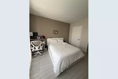 1010 SW 2nd Ave #1601, Miami, FL 33130 - Photo 9