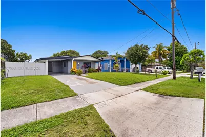 5724 SW 18th St, West Park, FL 33023 - Photo 3