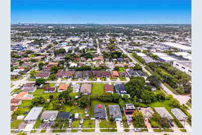 5724 SW 18th St, West Park, FL 33023 - Photo 27