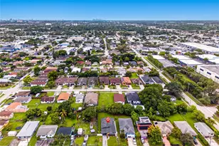 5724 SW 18th St, West Park, FL 33023 - Photo 27