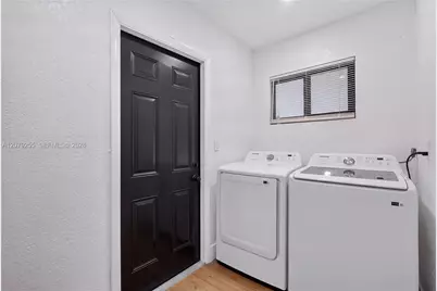 5724 SW 18th St, West Park, FL 33023 - Photo 11