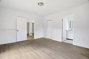 465 NE 165th St, Miami, FL 33162 - Photo 13