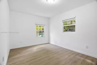 465 NE 165th St, Miami, FL 33162 - Photo 9