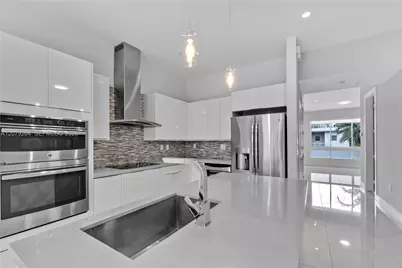 10517 NW 66th St, Doral, FL 33178 - Photo 11
