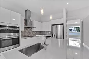 10517 NW 66th St, Doral, FL 33178 - Photo 11