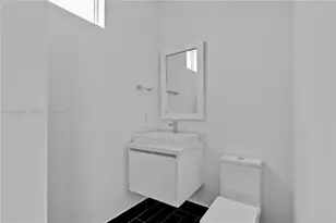 10517 NW 66th St, Doral, FL 33178 - Photo 13