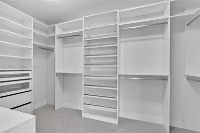 10517 NW 66th St, Doral, FL 33178 - Photo 19