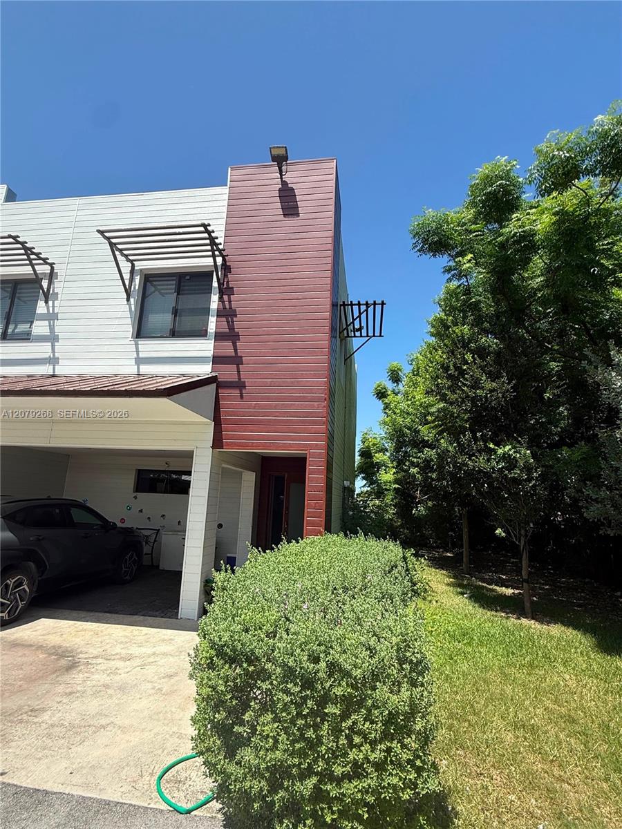 916 NW 8th St #6 - 916 NW 8th St #6, Florida City, FL 33034 Luxury Property | Jose Angel Pina
