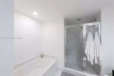 950 Brickell Bay Dr #2304, Miami, FL 33131 - Photo 19