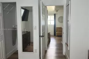 821 SW 2nd St, Miami, FL 33130 - Photo 17