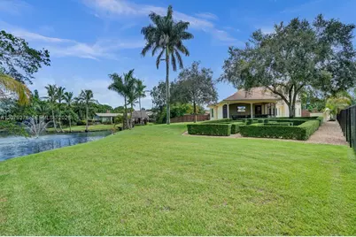 3311 SW 118th Ter, Davie, FL 33330 - Photo 57