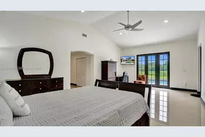 3311 SW 118th Ter, Davie, FL 33330 - Photo 31