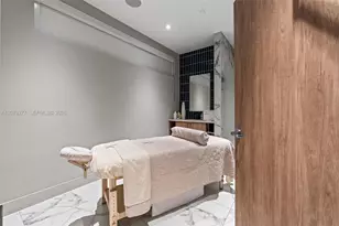 90 SW 3rd St, Miami, FL 33130 - Photo 37