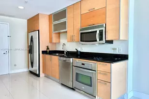 60 SW 13th St, Miami, FL 33130 - Photo 3