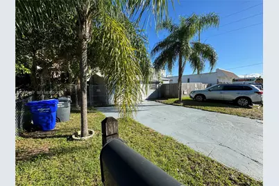 2105 Monroe Ter #1, Hollywood, FL 33020 - Photo 15