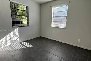 2105 Monroe Terrace, Hollywood, FL 33020 - Photo 23