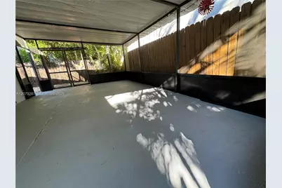 2105 Monroe Ter #1, Hollywood, FL 33020 - Photo 1