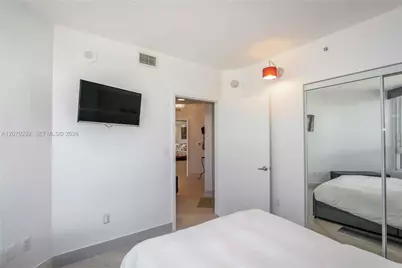 6365 Collins Ave #2401, Miami Beach, FL 33141 - Photo 17