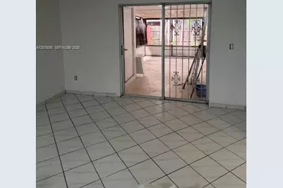 5924 W 21st Ct, Hialeah, FL 33016 - Photo 5