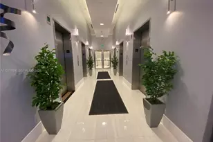 1200 Brickell Bay Dr, Miami, FL 33131 - Photo 25