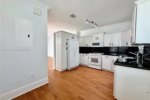 1135 Cliffrose St, Hollywood, FL 33019 - Photo 11