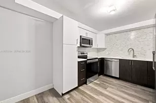 16325 Golf Club Rd, Weston, FL 33326 - Photo 11