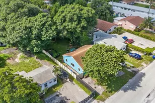 2434 Lincoln St, Hollywood, FL 33020 - Photo 37