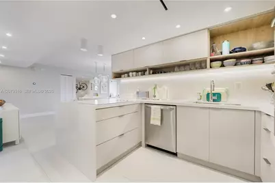 210 Sea View Dr #511, Key Biscayne, FL 33149 - Photo 7