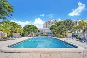 210 Sea View Dr, Key Biscayne, FL 33149 - Photo 13