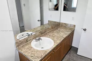 10820 SW 200th Dr, Cutler Bay, FL 33157 - Photo 19