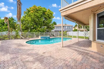 2566 SW 158th Ave, Miramar, FL 33027 - Photo 5