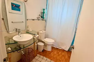445 NE 195th St, Miami, FL 33179 - Photo 15