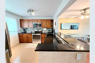445 NE 195th St #430, Miami, FL 33179 - Photo 3