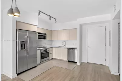 4250 Biscayne Blvd #805, Miami, FL 33137 - Photo 3