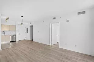 4250 Biscayne Blvd, Miami, FL 33137 - Photo 9