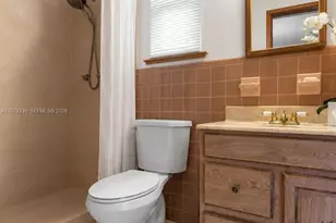 311 SW 70th Terrace, Pembroke Pines, FL 33023 - Photo 15