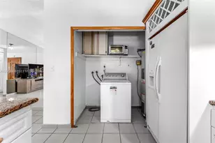 13706 SW 14th St, Miami, FL 33184 - Photo 9