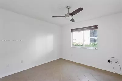 450 S Park Rd #5-105, Hollywood, FL 33021 - Photo 11