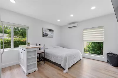 944 NW 47th St, Miami, FL 33127 - Photo 21