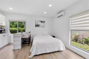 944 NW 47th St, Miami, FL 33127 - Photo 17