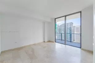 88 SW 7th St, Miami, FL 33130 - Photo 21