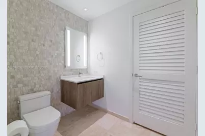 88 SW 7th St #3409, Miami, FL 33130 - Photo 11