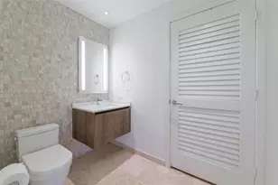 88 SW 7th St, Miami, FL 33130 - Photo 11