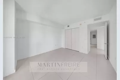 31 SE 6th St #1402, Miami, FL 33131 - Photo 25