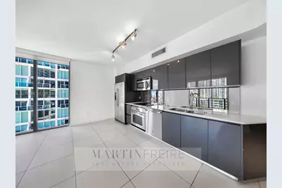 31 SE 6th St #1402, Miami, FL 33131 - Photo 27