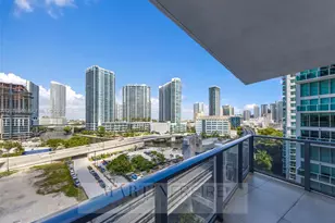 31 SE 6th St, Miami, FL 33131 - Photo 15