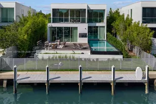 1031 W 48th St, Miami Beach, FL 33140 - Photo 1